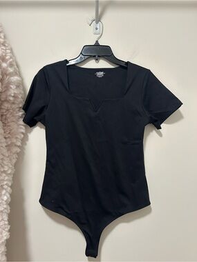 SHEIN Black Square Neck Short Sleeve Bodysuit